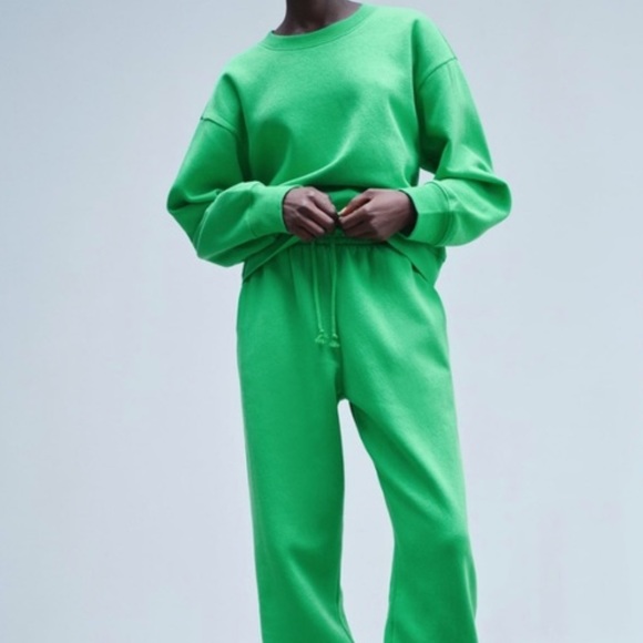 Zara Tops Zara Green Sweatsuit Poshmark